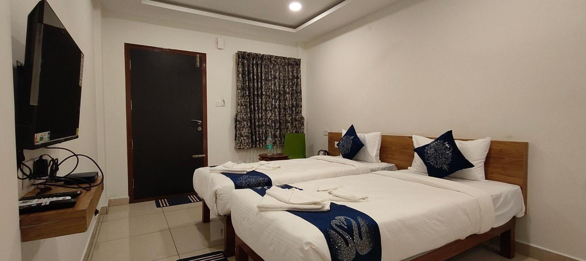 Hotel Amulya Regency Bayappanhalli Exterior foto