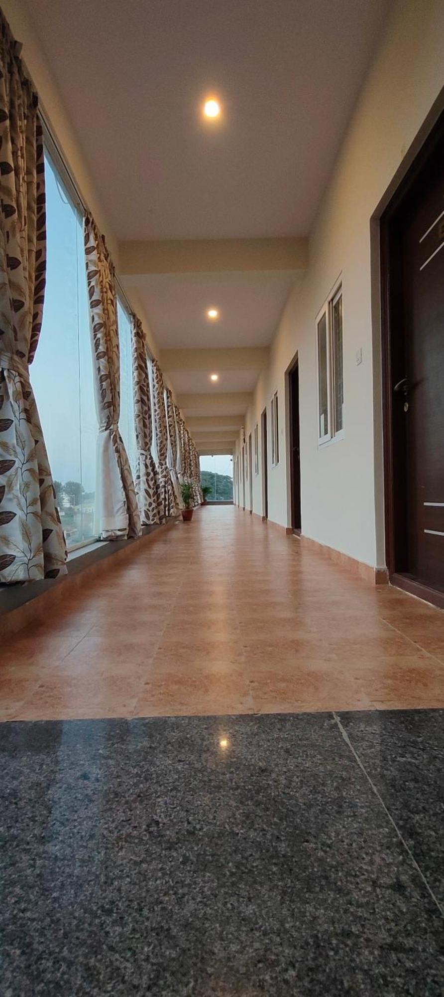 Hotel Amulya Regency Bayappanhalli Exterior foto