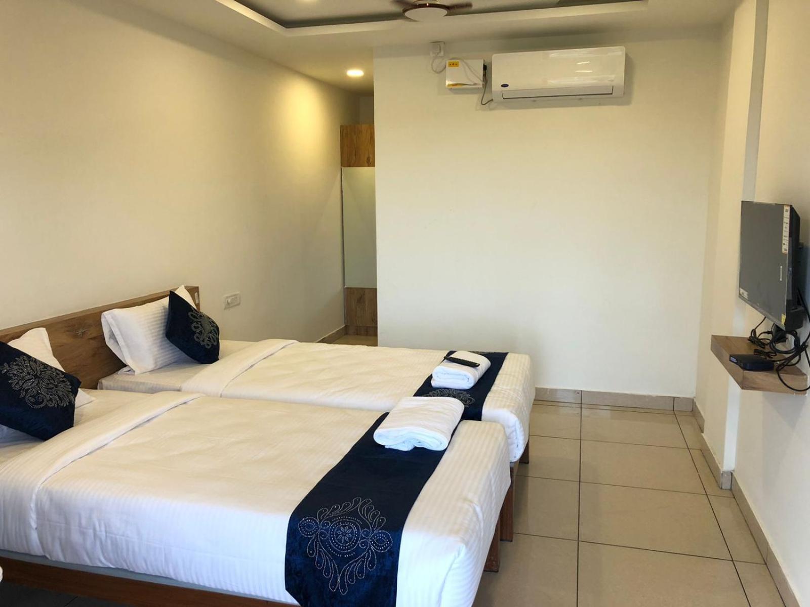 Hotel Amulya Regency Bayappanhalli Exterior foto